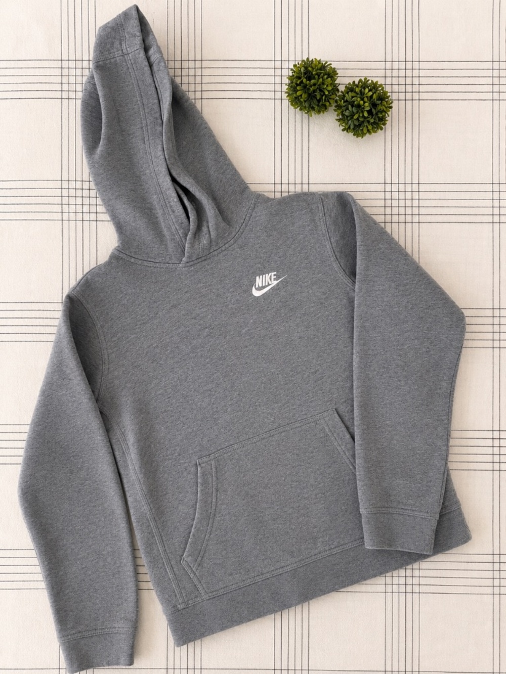 Nike Boys Gray Pullover Hoodie I Large